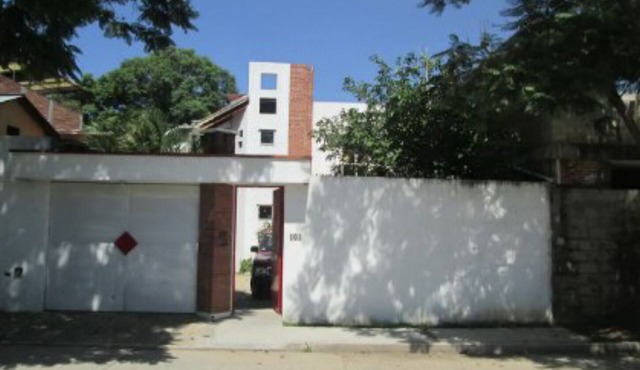 CASA CON OLOR A CAFE (COMPARTIDA)
