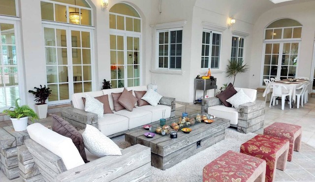 Casa De Osho Amazing Big Private Luxury Villa-1