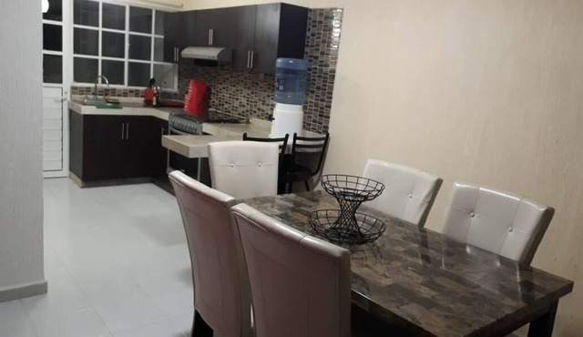 CASA FAMILIAR NUEVA MUY CÓMODA Y AMPLIA