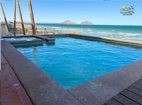 Casa Francisco - Luxurious San Felipe Beachfront Rental