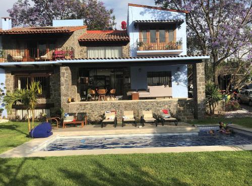 Casa FRIDA en Pueblo Mágico de Tepoztlán Morelos