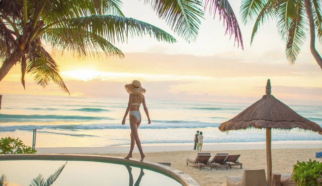 Casa Gaia ~ Mahayana, Private Vacation Home on Tulum beach with turquoise sea at your doorstep!