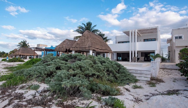 Casa Linda, 4 Bedroom Beach Paradise