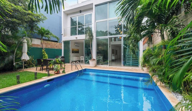 Casa Lula, 5-BR Getaway in Riviera Maya