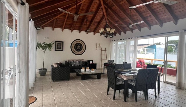 Casa Mariposas Ixtapa Pet Friendly Eco-Villa with Unlimited A/C and Solar Energy