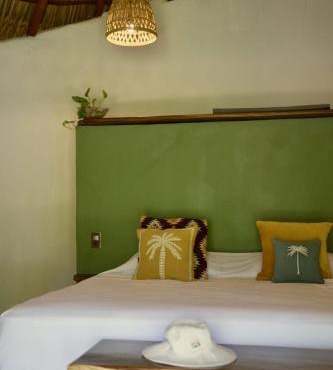 Casa MexiBali, Palapa Queen