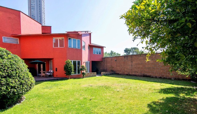 Casa Mexicana Vista Hermosa - Great! - 4 bedrooms, Large garden, spacious.