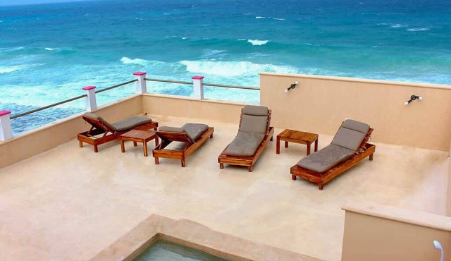 Casa Perla 5 bedroom to sleep 12 in Isla Mujeres