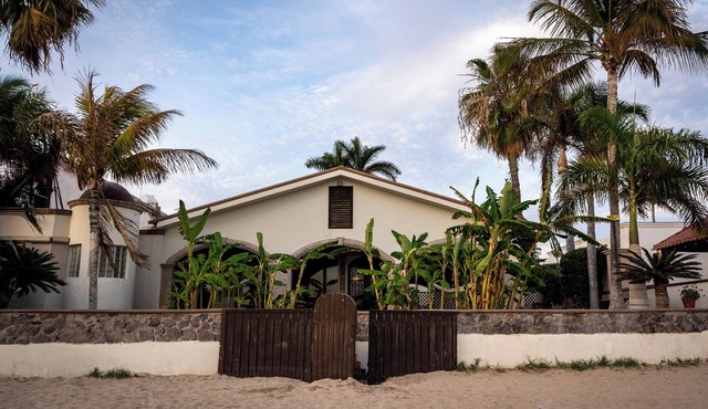 Casa Recuerdos - a spacious beachside oasis, where every moment is a memory