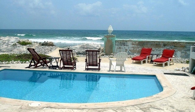 Casa Rosa - Beautiful Ocean Front Home - 2 Bedroom Apartment