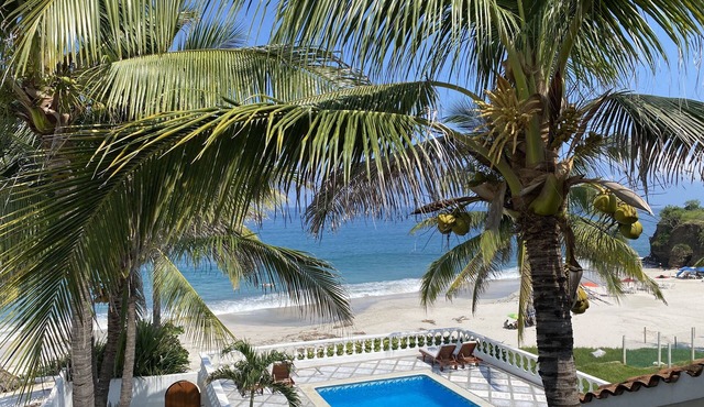 Casa Serena - Stunning Beachfront Villa Near Four Seasons