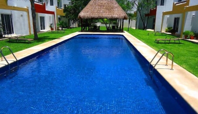 Casa Sol 4 Bedroom Villa with pool close to the beach 380 mbps