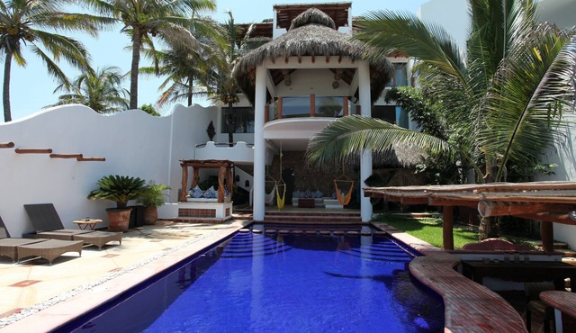 CASA SUSPIRO: Luxury, BeachFRONT Villa on White-Sand Beach with Staff