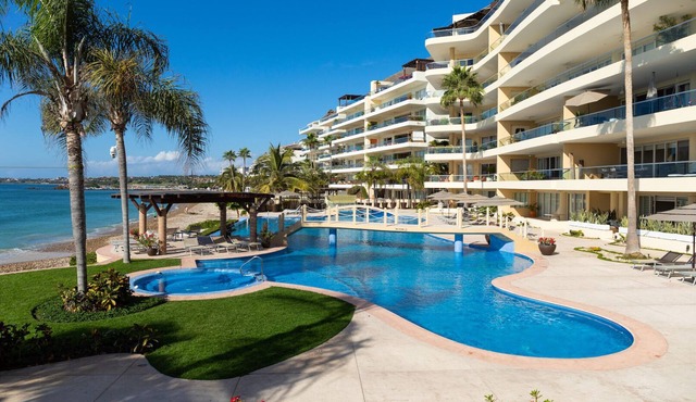 Casa Vista Marietas - Beachfront, Ocean View 5 BR Luxury Penthouse