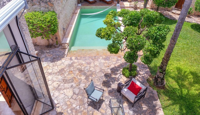 CasaBlanca Living 3 Bed, 3 Bath Modern, Colonial, Hacienda Syle, Luxury Rental
