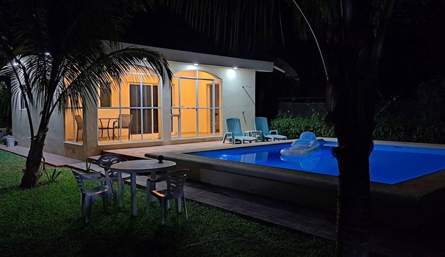 Casita Del Arco. A cozy and cheerful house, perfect to relax and enjoy nature!