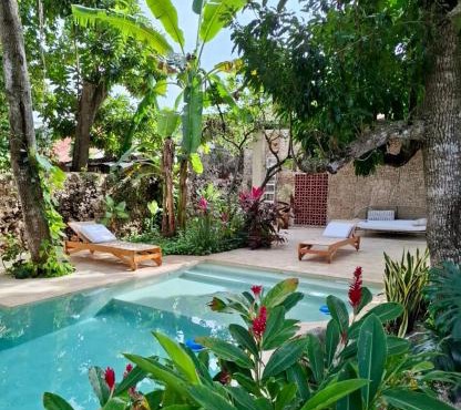 Casona Tres Culturas,steps away from the Convent