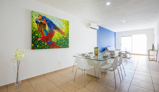 Central & Elegant & Huge 2BD Flat | Sleep 6 | Private balcony