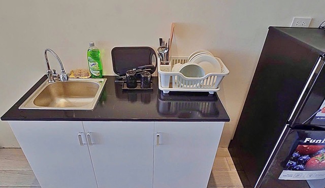 Central Hanoi Apartment, Family-Friendly, Walk to Lake