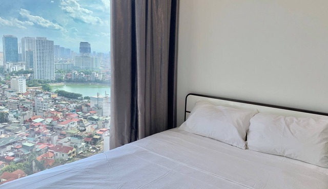 Charming 2-bedroom apartment in delightful Ba Dinh with WiFi, AC
