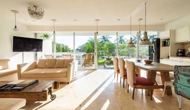 Charming 3br apt, spacious and very well located!
