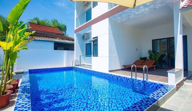 Charming 4-bedroom villa with pool and AC in enjoyable Hội An