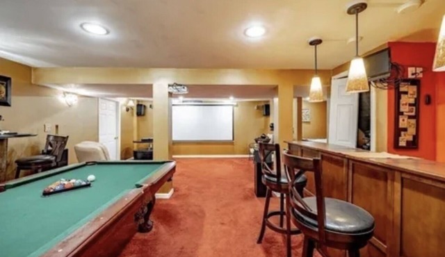 Charming and Spacious 3-bedroom house with WiFi, AC in a quiet environment