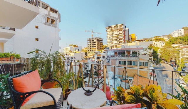 Charming Condo in V177! 1BD Condo for rent in Old Town, Puerto vallarta