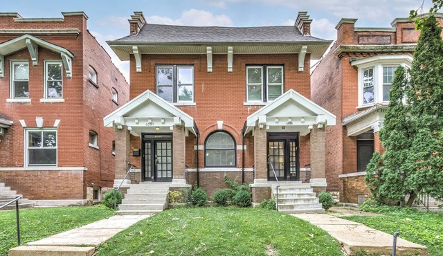 Charming & Spacious Forest Park Home