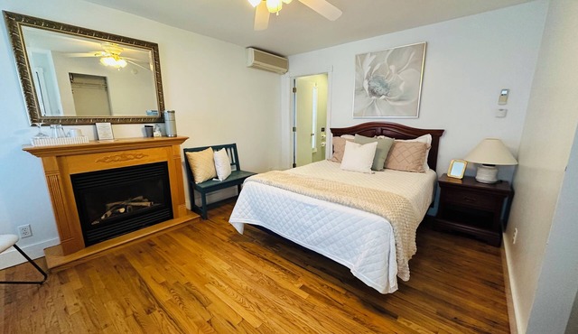 Charming studio apartment in Hammondsport- Unit 5 @ The Champagne House
