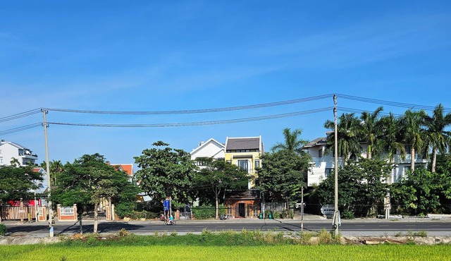 Cheerful 4-Bedroom Villa With Pool and Rice View