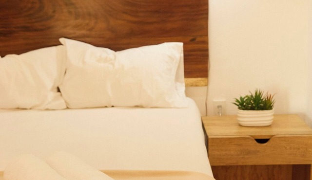 Chic 3-bedroom villa with AC and WiFi in welcoming Puerto Escondido