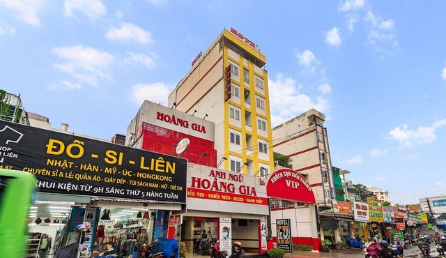 Chic Deluxe Double Relax Stay in District Tan Phu