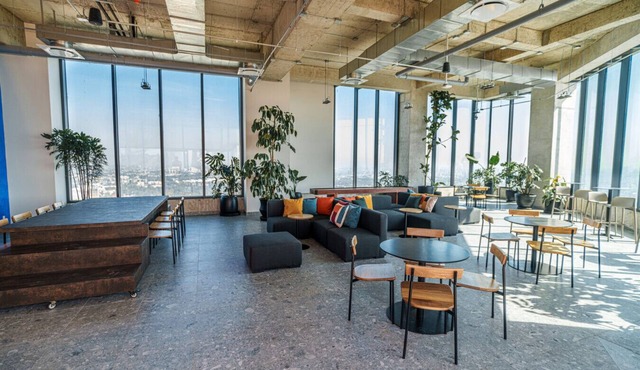 Chic Studio with WIFI and Work Hub