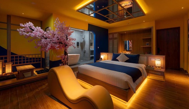 Chiic House Hotel - Love Hotel