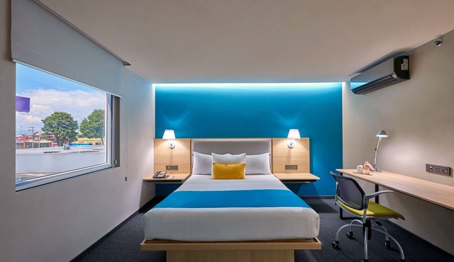City Express Suites by Marriott Toluca