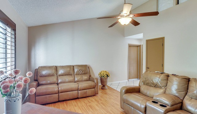 Close to Golf! Snowbird Retreat w/Pool in Yuma