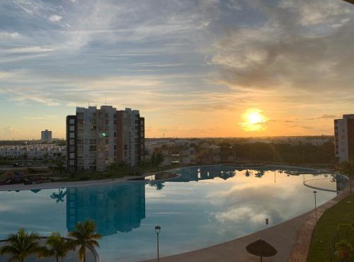 Come to Paradise an be our Guest in Dream Cancun!