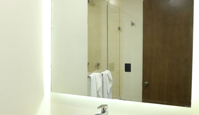 Comfortable room with king size bed in the heart of downtown Tlaxcala.