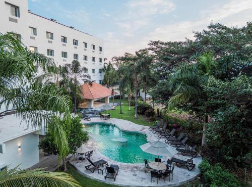 Comfort Inn Puerto Vallarta Golfside & Marina