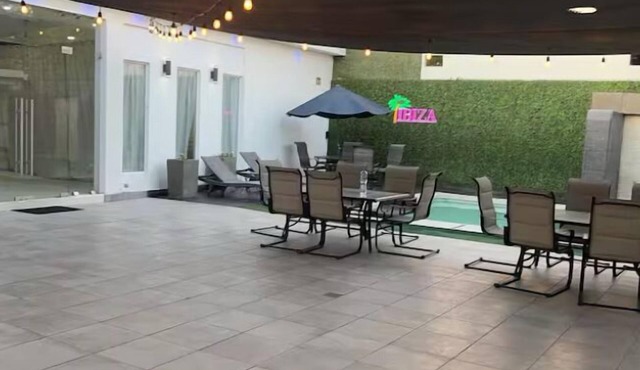 COMFORT, LUXURY RELAX