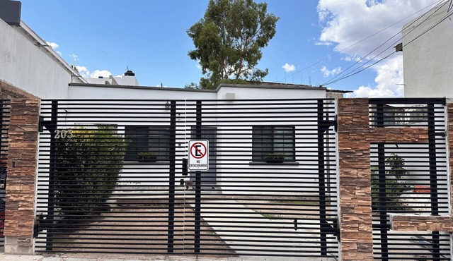 Comfortable House near Consulate (visas)