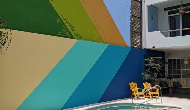 Comfortable Studio - Fast wifi, King bed, Pool, Near Beach, AC