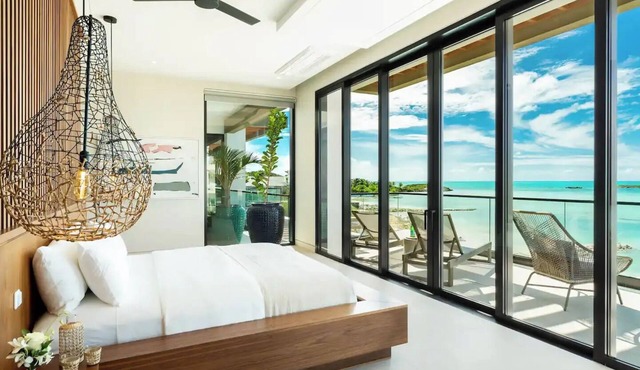 Complete all-inclusive villa with yacht