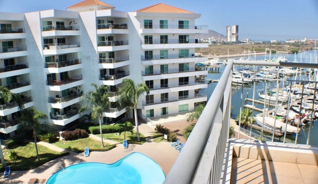 Condominio de lujo ,excelentes vistas by Gpsrentas