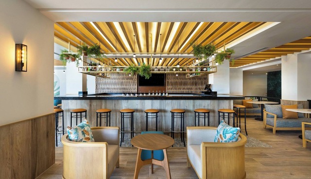Courtyard By Marriott Cancun Airport