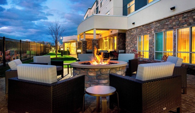 Courtyard by Marriott Schenectady at Mohawk Harbor