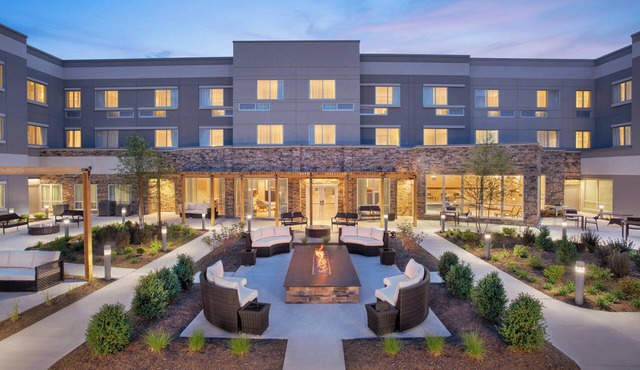 Courtyard by Marriott Wayne Fairfield
