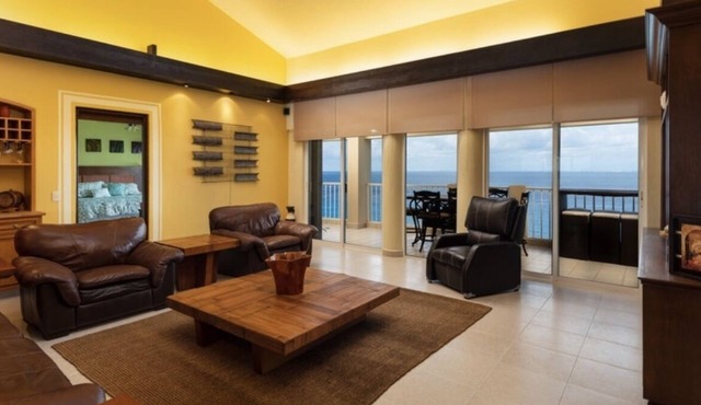 Cozumel Penthouse Condo-Las Brisas 702