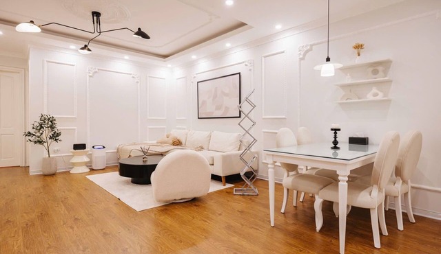 Cozy 2-bedroom apartment in West lake Ha Noi